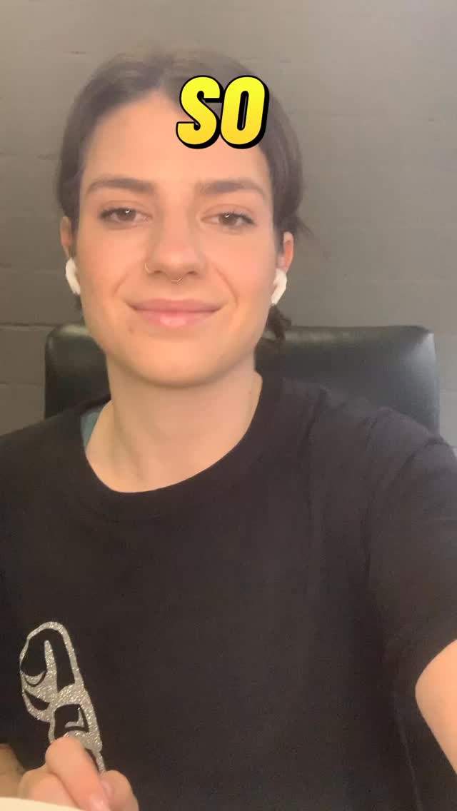 Old but gold!
✨Ich habe auf meiner Journey gelernt:
Erfolg entsteht nicht durch seltene, perfekte Momente – sondern durch die Entscheidung, jeden Tag ein bisschen für sich selbst aufzutauchen.
🌱
Es ist der Durchhaltewille, der uns weiterbringt. Die Tage, an denen wir müde sind, zweifeln, stolpern… und trotzdem wieder aufstehen. Genau dort beginnt wahres Wachstum.
Self-Growth bedeutet nicht, alles sofort zu können. Es bedeutet, dir selbst zu erlauben, Schritt für Schritt stärker zu werden – mental, emotional und körperlich. Und je mehr wir verstehen, wie sehr die kleinen Routinen unseren Weg formen, desto leichter wird es, dranzubleiben.
Auf diesem Weg begleite ich inzwischen nicht nur mich selbst – sondern auch alle, die den ersten Schritt gehen wollen. 💫
Mehr dazu in meiner online Academy "zunehmend - abnehmend" bei Skool
• Konstanz stärkt dein Selbstvertrauen mehr als Perfektion.
• Micro-Habits schaffen langfristige Veränderungen.
• Dein Tempo ist okay – wichtig ist nur, dass du dich bewegst.
• Jeder Schritt für dich selbst ist ein Schritt in Richtung deiner stärksten Version.
#SelfGrowth #HealthJourney #Durchhaltewille #ConsistencyIsKey #DailyHabits #MindsetShift #KeepGoing #SelfImprovement #GrowthJourney #SmallStepsBigChanges #WellnessMindset #HealthyMindHealthyBody #EmotionalWellbeing #GrowthMindset #TransformationJourney #AcademyForGrowth