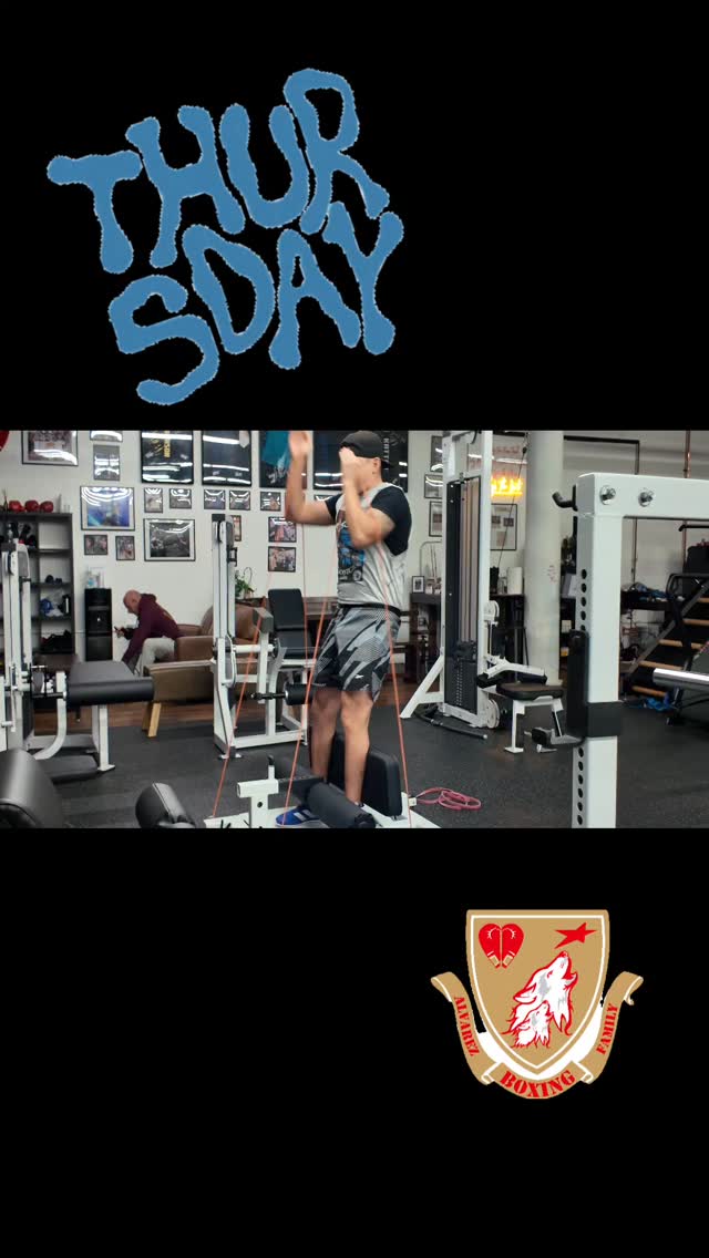 Day to day in the groove. Thursday... #boxinggym #salemmassachusetts #salem #trainhard #boxingtraining #heavybagwork #deadlifts #eleiko #elitefts #community #team