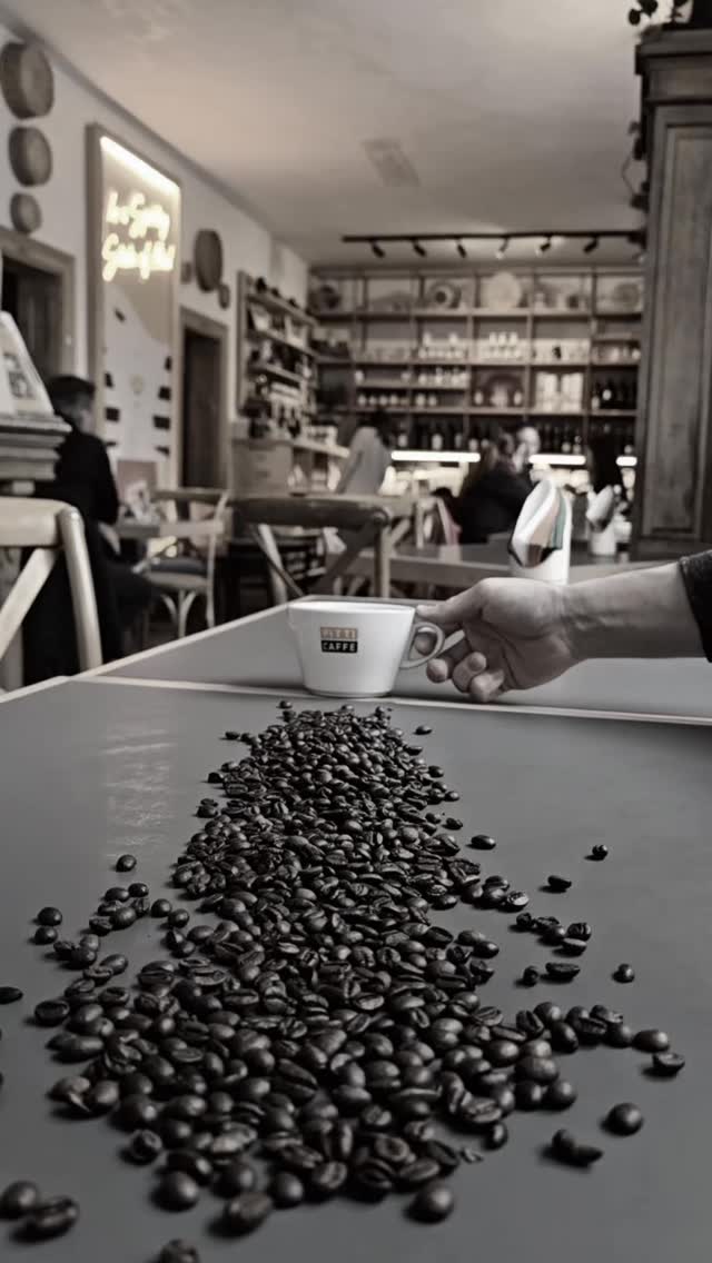 Because a smooth cappuccino makes everything better. ☕️
#cappuccino #smoothcoffee #italiancoffee #coffeetime #zurichcoffee #zurichfood #coffeelovers #coffeegram #cremacoffee #baristalife #zurichlife #madeinitaly