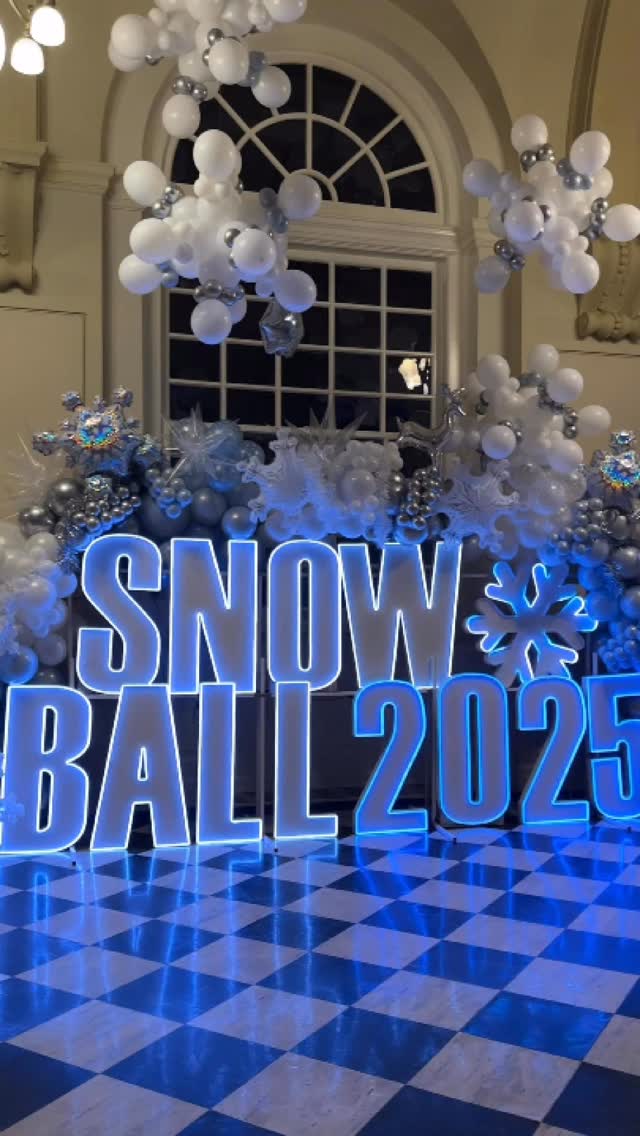 A snow day is the perfect opportunity for a snowy balloon and marquee setup! One of our favorite themes is winter wonderland, and this design captures all the cozy vibes. ☃️❄️
What’s your favorite activity when it snows? Let us know in the comments or vote below! ⬇️
Looking for last-minute holiday decorations? We’re here to help brighten up your event. Reach out to learn more about our decor and marquee options.
➡️ www.momentsbymax.com! 🎉
.
.
.
🏷️#phillyballoons #phillyevents #jerseyballoons #jerseyevents #delwareballoons #balloondecor #phillyeventplanner #balloonartist #montcopa #balloonartist #eventrentals #phillyeventrentals #phillyrentals #phillyholidays #phillymade #letsparty #partytrends #holidayseason #holidaydecor #winterdecor #eventdecor #eventrentals #marqueeletters #marqueelights #lightupmarquees #ledmarquees #marqueenumbers #corporateparty #corporateparties #corporateholidayparty