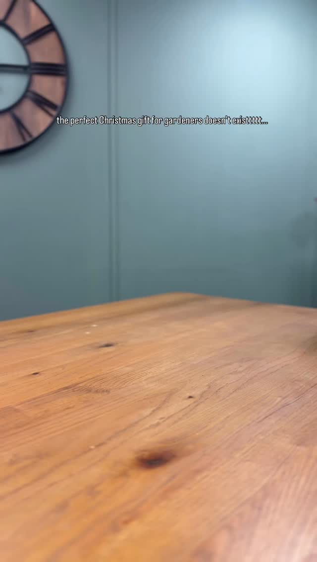 Looking for a Christmas gift for a gardener? ⬇️
Our lawn care gift hamper may just be the present you’re looking for - pre-wrapped and packed full of lawn care products to get the best lawn come spring.
The hamper includes over £85 worth of products, and we’re selling it for just £50. It includes lawn bulk black edition, super seed, one shot wonder and applicator, fert shaker and moss product.
gardeners | christmasgiftideas | lawncare | christmasgiftguide | lawn