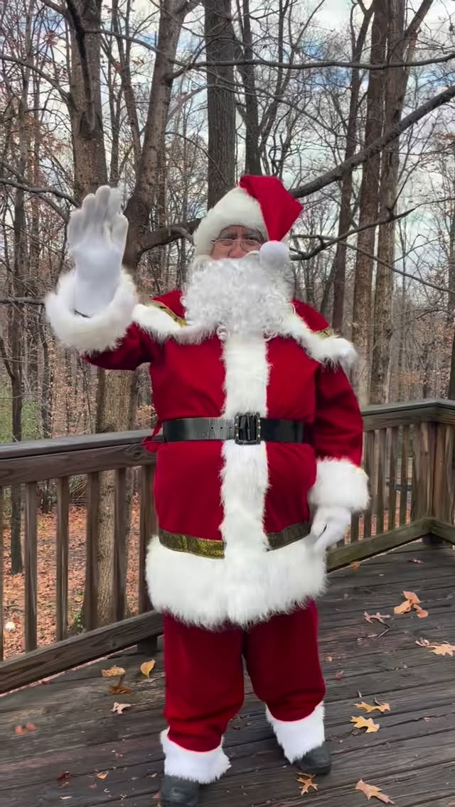 🎅🏻✨🎄Santa told us to let all the kiddos know… he’s getting his sleigh and reindeers ready and is officially available for holiday visits! ✨Whether it’s a surprise pop-in, festive photo op, or just some jolly cheer, he’s here to make December magical for the kids!🎄💫🎁 Now booking Santa appearances across the DMV!🎅🏻🛷✨ Send in your event forms to reserve a visit for your holiday party before his schedule fills up!🎉
#santa #holidays #christmas #festive #december