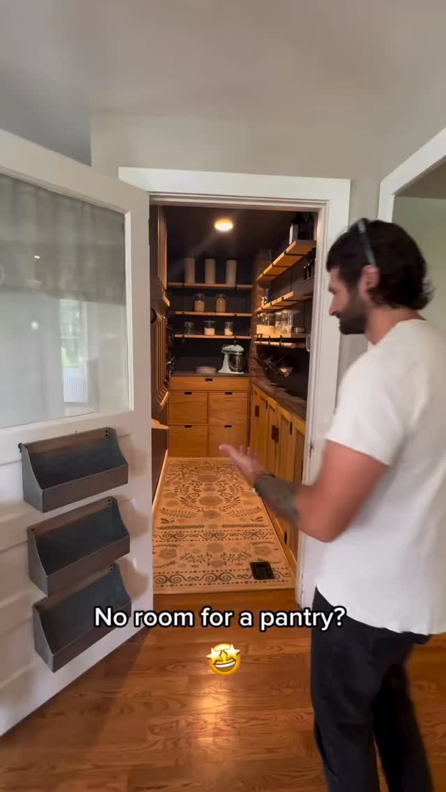 Straight up Houdini stuff! Love this creative use of space to make a pantry! #creative #home #diy #dream