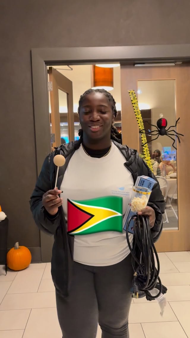 Bluu Whale = powered by immigrants!✨
Meet some of us & the countries we call home!🇬🇾🇬🇭🇨🇴🇯🇲🇧🇷🇧🇴🇻🇪🇵🇪
#southamerica #southamerican #africa #guyana #colombia #jamaica #brazil #venezuela #ghana #bolivia #peru