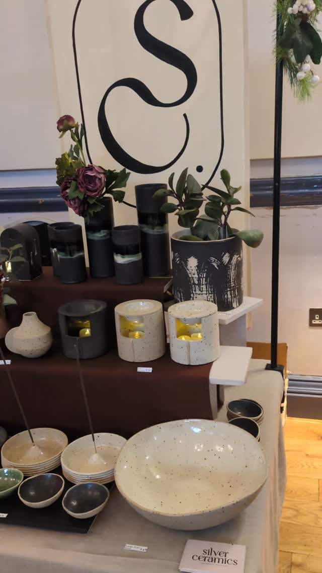 @shopsmall.popup @hitchintownhall