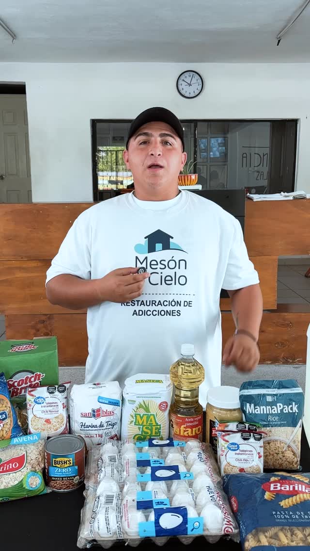 Tu ayuda puede transformar vidas 🙌
En La Casa del Mesón del Cielo puedes donar y ser parte del cambio en la vida de quienes buscan restauración y esperanza. 💛
🤝 Aceptamos donaciones de huevo, enlatados, carne, aceite, artículos de limpieza, frijol, azúcar, arroz, sal y más.
Cada aporte cuenta, ¡gracias por sembrar en la vida de otros! 🌿