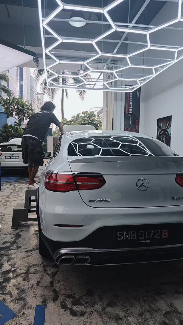Besides mobile, we also provide concierge services for our detailing packages. DM us to enquire more. Hassle-free.
#polishing
📍 Northstar@AMK, #01-52, Singapore
🌐 www.washlah.sg
📞 9668-9274