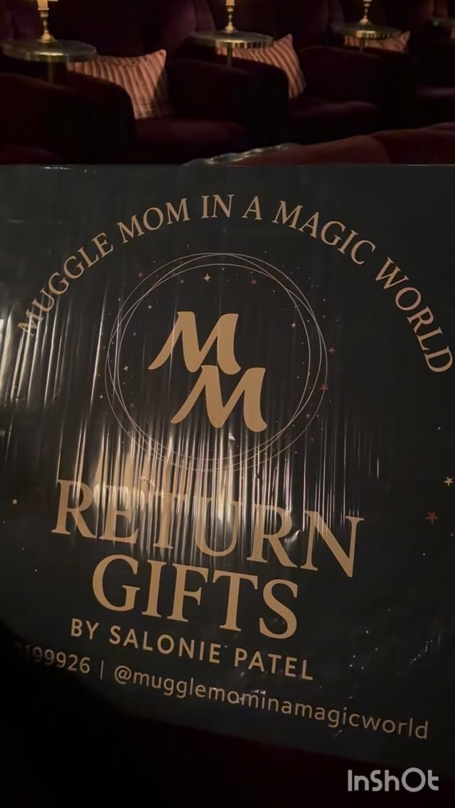 Lights, camera, SCOOP! 🎥✨
Our K-Pop movie screening just got GOLDEN with our new Scoop Party concept—grab a scoop, collect the beads, and build your own bag with items that match your picks 💿🫶
Popcorn, idols, and DIY magic all in one place 💗