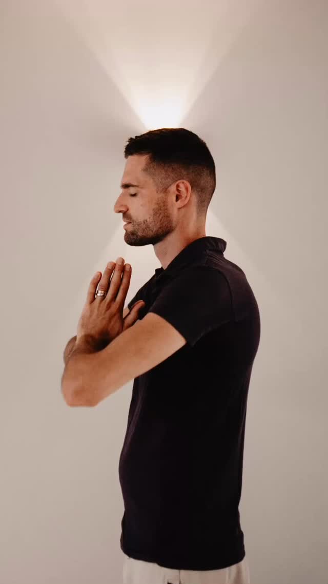 Qi Gong Classes at 📍Centro de Movimento, Pedrógão Grande
📆 Every Monday evening at 19:15 starting from December 1st.
Explore a journey to inner peace and wellness. Join me on this beautiful journey of discovering the benefits of Chi Neng Qi Gong.
I’m Hidde Smeijsters from the Netherlands, specializing in teaching Chi Neng Qi Gong.
A transformative practice that helps you bring balance and strength into your life. It’s a healing Chinese movement art that focuses on improving both physical and mental health—meditation in motion.
The lessons feature, among other elements: Lift Qi Up, Sway La Qi, and Three Centers Merge.
Discover these techniques to help you relax and enhance your overall well-being.
Time: 19:15-20:30
Costs: €8 per class
Discounts: Buy 5 classes and get a 10%
buy 10 classes and get a 15% discount.
Send a DM or check out the link to the Telegram group in my bio.
I’m excited to welcome you to Centro de Movimento!
#ChiNengQiGong #QiGongPractise #HolisticHealth #QiFlow #HealthyLiving #InnerPeace #BodyMindConnection #Practiseishealing #Selfcare #QiGong #meditation #Wellness #Yoga