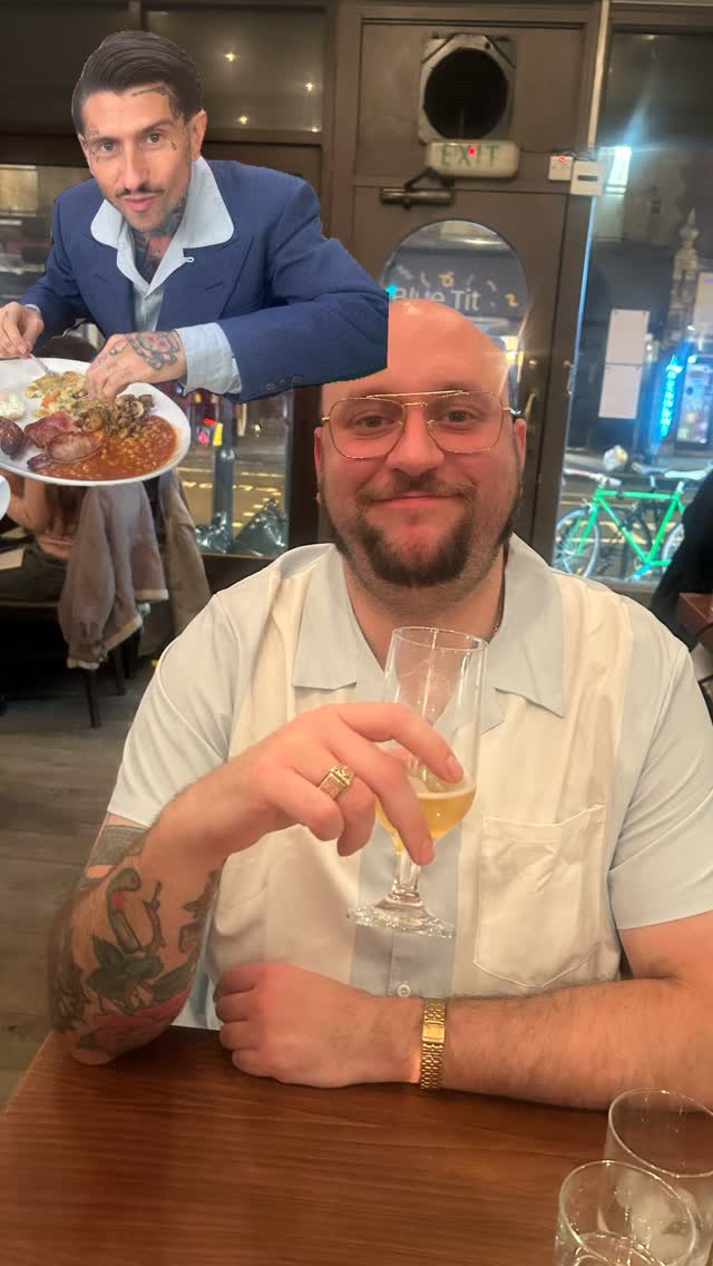 It’s been a busy year! But after the busiest week of the year, it’s Press Barbers Xmas do 🍺🎄🎅🏽
Thanks everyone for your continued support. I appreciate you all, new and old faces I sees ya! Merry Christmas love Paul and Louis