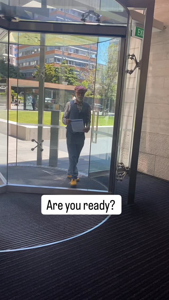 ⏰THE BLUE FRIDAY COUNTDOWN IS ON
Here’s the tea you don’t want to miss:
💙 Sale starts TOMORROW
💙 VIP email subscribers get the secret code
💙 Everyone else pays full price 👀
Want early access?
👇
• Link in bio to join the VIP list
• Or DM “VIP” and I’ll send the sign-up link
Your future self (the one sipping discounted tea) says do it.