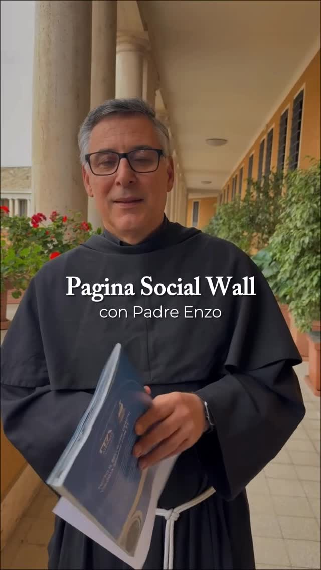 Quando la rivista Piazza San Pietro arriva a casa, potete trasformare la vostra lettura in un gesto di comunità.
È semplice.
1. Scegliete una pagina che vi emoziona: una foto, un articolo, una frase.
2. Scattate una foto con il vostro telefono.
3. Condividetela sul vostro profilo (Instagram o Facebook).
4. Taggate @piazzasanpietromagazine per farcela arrivare.
Il nostro Social Wall raccoglierà tutte le vostre condivisioni, creando una piazza virtuale dove la voce di ciascuno si unisce a quella degli altri.
Una relazione digitale che si trasforma in incontro autentico.
Le foto e i commenti più significativi saranno pubblicati sulle nostre pagine social e, ogni mese, alcuni saranno scelti anche per la rivista cartacea.
Alla fine dell’anno selezioneremo i contributi più belli.
Entrate anche voi in questa grande piazza.
#socialwall #piazzasanpietromagazine #comunità #condivisione