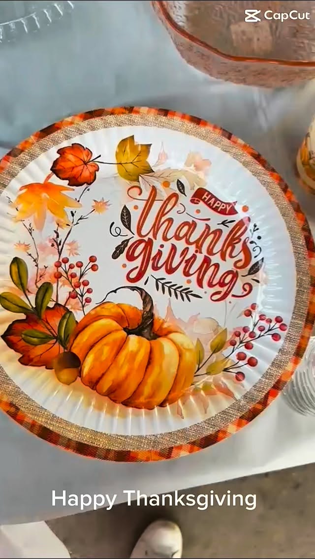 Another meaningful Thanksgiving at Bill Baggs Park for the books!
We came together with our volunteers, neighbors, and the incredible individuals who once experienced homelessness and now live in our homes and programs. We shared food, music, games and most importantly, each others company!! We are all so grateful for the community we built!
To everyone who donated, helped cook, served, or simply showed up, thank you!!! Special shoutout to our Teens for the Homeless and @art_for_humankind .
Happy Thanksgiving 🦃 🧡