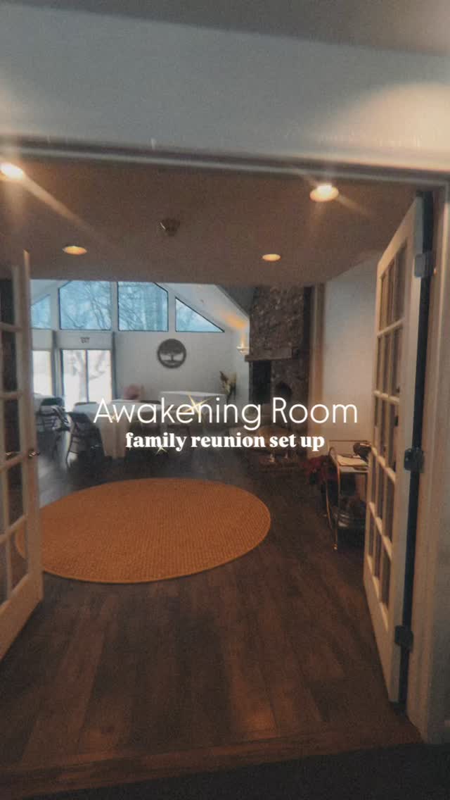 What a beautiful space for a family reunion 💛
Thank you for bringing your family connection to our walls! We hope you enjoy your gathering and return for many more special moments together.
Interested in hosting your own event here?
📞 Call or text 860-430-3633
📧 Email info@bridgehac.com to rent this room for your next gathering.