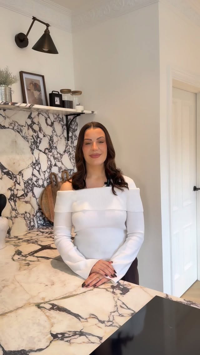 Reviews like this really is why we do what we do! ⭐️
Thank you to the lovely @crabtreehomeinterior for this glowing review of our recent Viola Project.
With over 400 5* Google Reviews, keeping customers smiling from our first chat, to install, is what we do best!
#thestonecompany #bishopsstortford