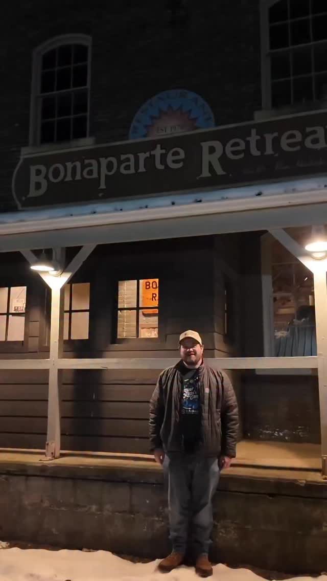The Bonaparte Retreat located in Bonaparte, IA is a TRUE hidden gem! 💎 #reels #iowa #foodie