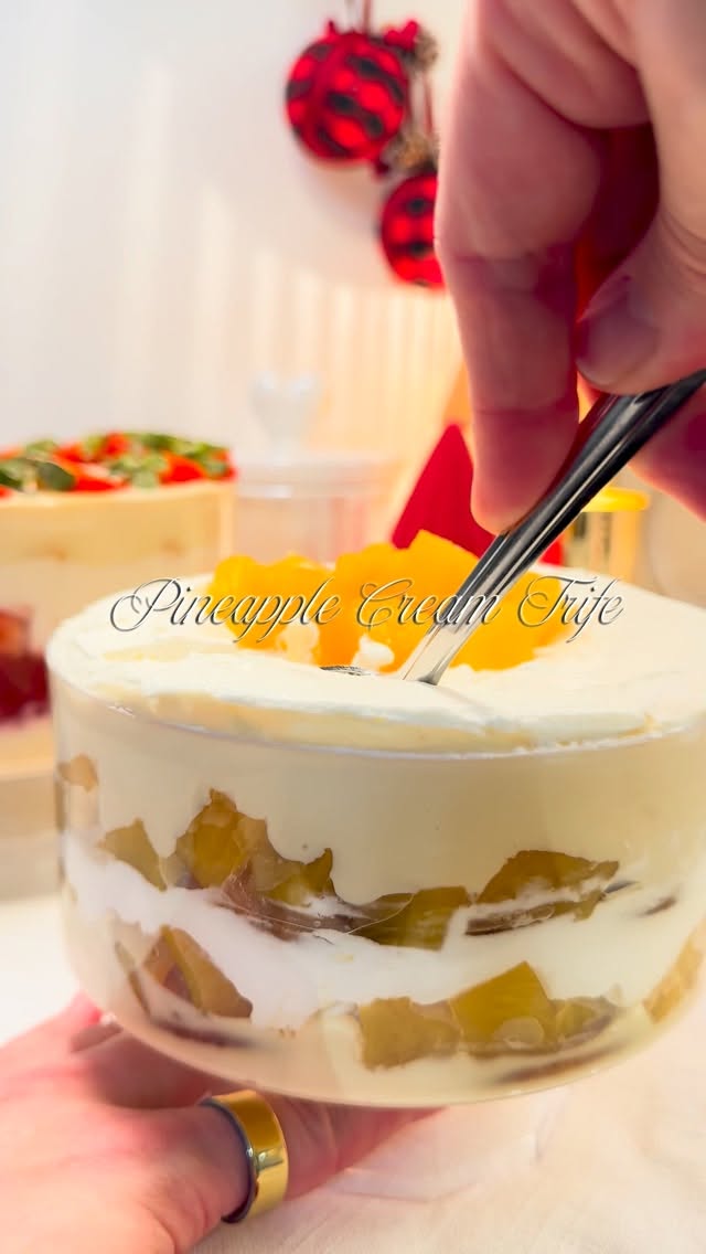A tropical take on holiday comfort.
Layers of our signature cream, golden cookies, and soft caramelized pineapple finished with a cloud of whipped cream and delicate fruit touches.
A beloved holiday dessert in Brazil, now with the DelicaC’s touch.
Light, refreshing, and just sweet enough.
📆 Pre-orders open until Dec 20
📍Pick-up in Harrisburg, PA
🔗 delicacs.com
#delicacstreats #holidaymenu #pineappledessert #triflecake #holidaydesserts