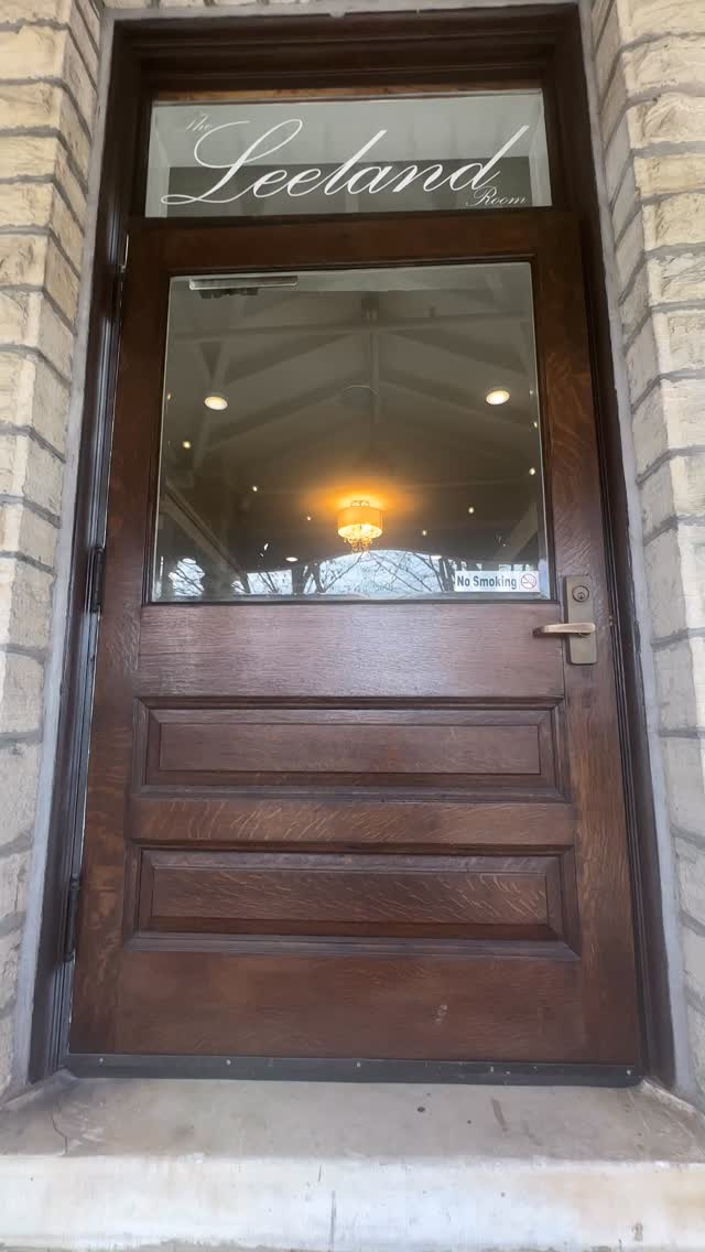 Phase 1 = Complete! ☑️
The Leeland Room now includes the full first floor of the mansion—same charm, more flexibility.
This is only one setup, but the options are endless!
Email leelandroom@gmail.com to book your holiday party or 2026 event. 🎉
Up next: Phase 2 — the full mansion transformation! 💫