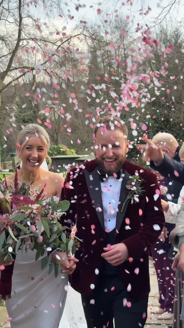 Sarah and Eric are officially Mr & Mrs Kinsella.
A winter wedding done properly: festive lights, full hearts, and the kind of Irish dancing that turns a room into a real moment. Surrounded by family and friends, every second was just beautiful. What a day!
Congratulations ✨💫
Content: @the.socialguest
Reception: @cornerstoneatdysonplace
Styling: @luxe.eventsandparties
Photographer: @weddingsbydan
Dress: @emilybridalwear
Band: @tohellorveronaband
Cardigan: @threadsoflovex
Hair: @josiemariehair
Makeup: @laurajessicamakeup
Wedding Content Creator | 2026 Bride | Bride Era | Wedding Day | UK Bride 2026 | Destination Weddings | Wedding Inspo | Wedding Planning 2026 | Wedding Trends