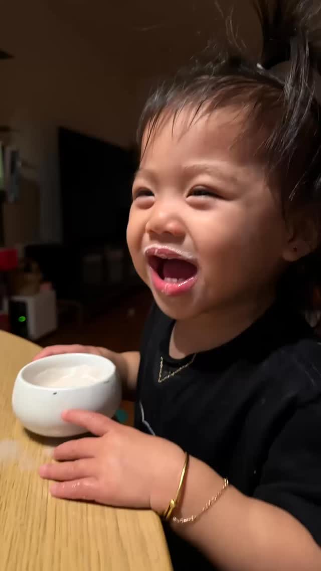 During the holiday season, thereās a lot going on that can send (false) alarms of panic and stress to our little ones (and us too of course!) Use these series of hot coco breaths to help stay regulated and remember what really matters this holiday season ā¤ļø
Subscribe to get the FREE full breath work practice at the link in our bio. And follow @truerootsfamilyyoga for more practices to add to your childās mindfulness toolbox for navigating difficult and stressful times.
Share with a buddy who could use this ā¤ļøš