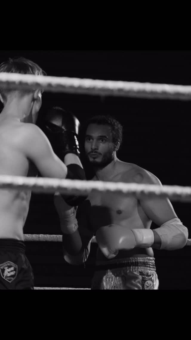 Why We Do What We Do
Last Saturday the EVMT fight team showed why we do what we do.
After a long camp, Francisco, Ryland, and Gais all showed heart fighting at the @squamishfn event. We secured two wins, with Gais claiming the @squamishfn 190lb title
While Christmas is coming, we stay ready, with Isabel set to fight in Tacoma on the 20th.
Want to get in with Vancouver's largest active fight team? Sign up for a free week trial.
📸 @pye_________