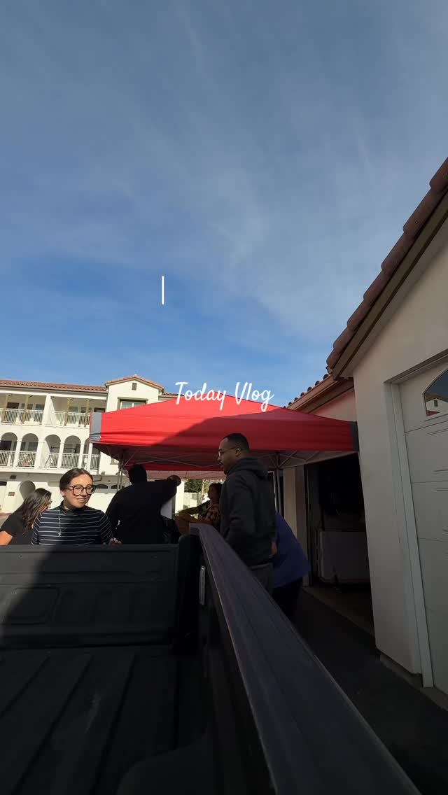 VLOG Part 1 | spend a saturday morning passing out pastries & blankets !! 🥮🥐
We love giving to our veteran families & supporting the veterans village in Loma Linda with blankets & pastries!
If you wanna learn more about my nonprofit ThundarLP (supporting veterans with trauma) follow us on instagram! @thundarlp or our website ThundarLP.org
#givingback #explorepage #veterans #christmasfood #nonprofit