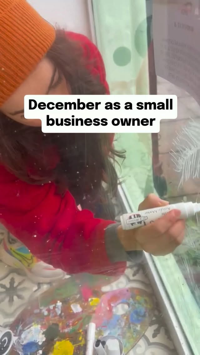 Small business owner hat of the day: window painter. December somehow turns into doing a bit of everything — packing orders, market days, and adding small festive touches wherever I can 🎄✨
#smallbusinesslife #makersofinstagram #decembervibes #smallbusiness #festiveseason