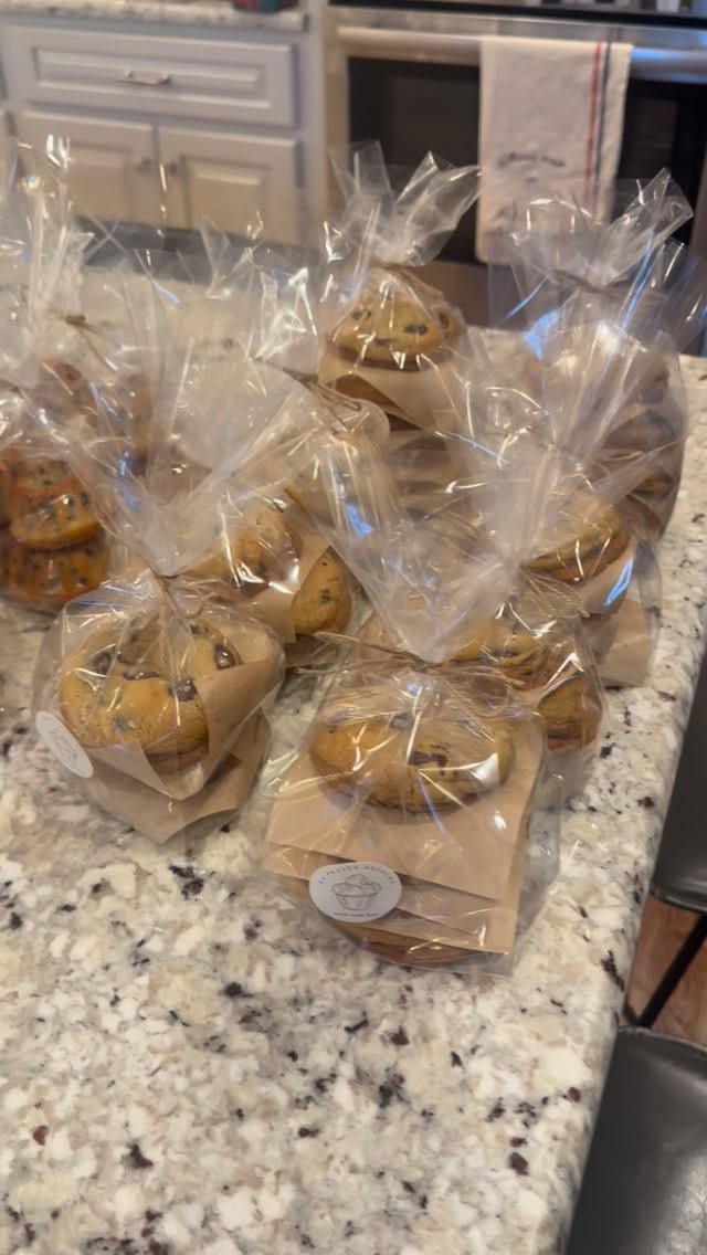 This past week, my kitchen was filled with brioches, cakes, cookies…
Every single batch was made with the same goal: to be part of your Christmas table 🤍
Thank you so much for your trust, your orders and your continued support.
Because of you, La Petite Brioche keeps growing, one bake at a time.
✨ Wishing you and your loved ones a very Merry Christmas ✨
#LaPetiteBrioche
#MicroBakery
#ChristmasBaking
#BakedWithLove
#FallsChurchVA