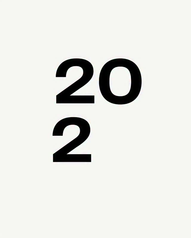 Boa virada!
Agradecemos a todos os artistas, curadores, colecionadores e profissionais que caminharam com a gente em 2025 — um ano de encontros, trocas, exposições, feiras e circulação do trabalho dos artistas representados e participantes dos nossos programas de formação.
A Galeria Tato é um espaço de pesquisa e diálogo, comprometido com a criação de novos formatos que impulsionem o desenvolvimento de artistas e ampliem a conexão entre profissionais do circuito da arte, no Brasil e internacionalmente.
2026 chega com novidades e um plano de expansão.
Seguimos juntos, fortalecendo redes e abrindo caminhos.
Vamos juntos!