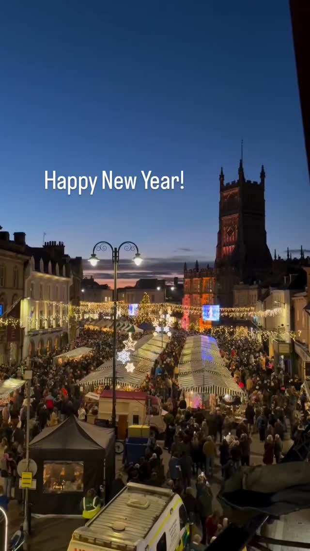 We thank you for your support and trust on us . Another year arriving and we wish you all love, health and prosperity.
From the Osteopathic hub family to yours, happy New year 🎉 ✨️
Image: @thefleececirencester