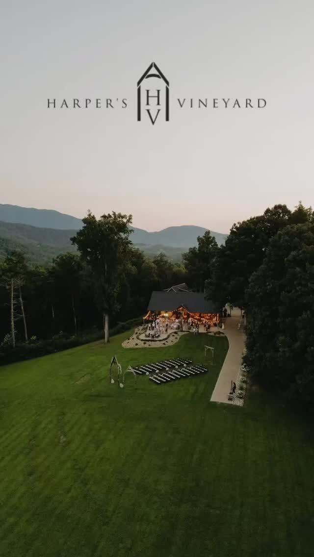 Imagine your wedding day here! Message us to schedule your private tour and see what’s so special about Harper’s Vineyard.
Now booking 2027!!
A few prime dates still available Fall 2026!!
Photo: @reagangracephoto
#townsendtnwedding #smokymountainvineyardwedding
#tnoutdoorweddingvenues #coveredpavilionweddingceremony #harpersvineyardwedding