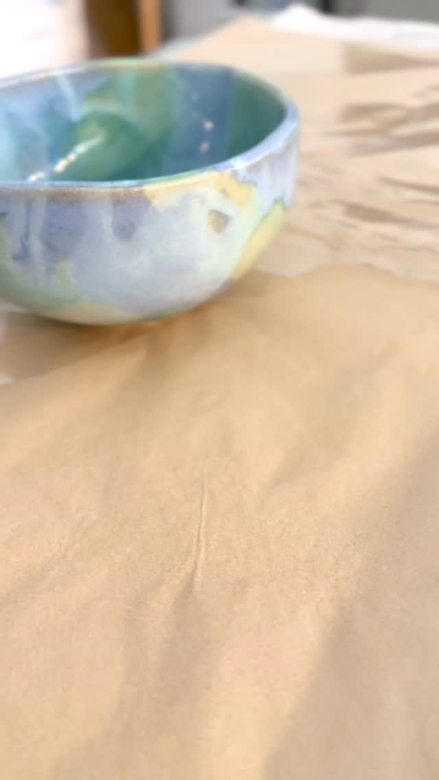 SOLD 💜
Said goodbye to this beauty recently as it found its new owner and forever home.
I loved the way the glazes all came up on this piece when it emerged from the kiln. An absolute delight! All the soft purples… lavender + jacaranda blues… with mint green flowing beneath and around, and milky translucent layers of white over and under creating subtle variations in tone. A total colour treat.
Always a joy too when a piece finds its person 💕🙏
#ceramiclicious #handmadeceramic #larajanestewart