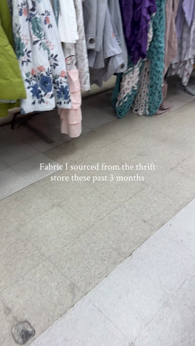 First thrifted fabric haul of the year. That sequins fabric has been living rent free in my head (and my closet) since I got it.
#thriftedstyle #fabric #thrifting