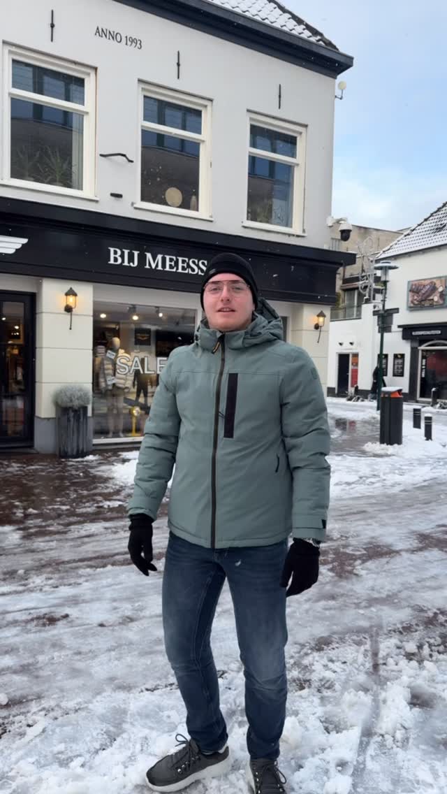 GRATIS SJAAL / MUTS of HANDSCHOENEN bij je aankoop !!! 🧤🧣
Kom jij snel langs bij 🐝 Meess?
#gratis #actie #bijmeess #menstyle #mannenkleding