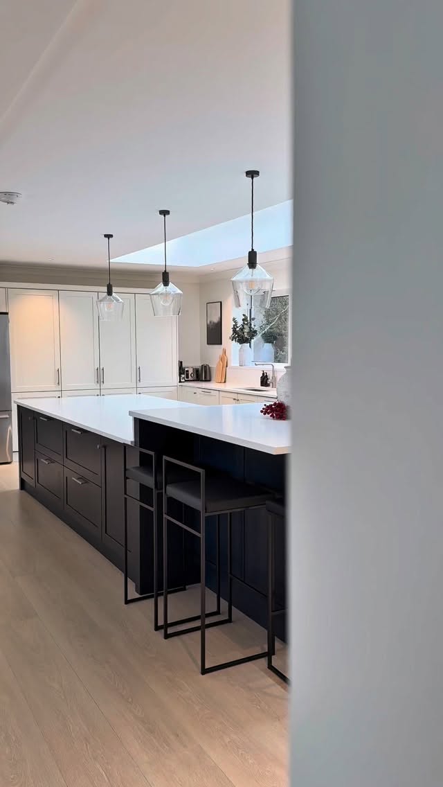 Our exclusive Mysterio Carerra stone installed in our recent Knebworth Project.
Is 2026 the year you decide to make that kitchen dream become a reality? We are back in store from tomorrow to help!
🔗 www.thestoneco.uk
📧 sales@thestoneco.uk
📞 01279 927096
📍 4, London Rd, Bishop’s Stortford CM23 5ND
#thestonecompany #worktops #quartz