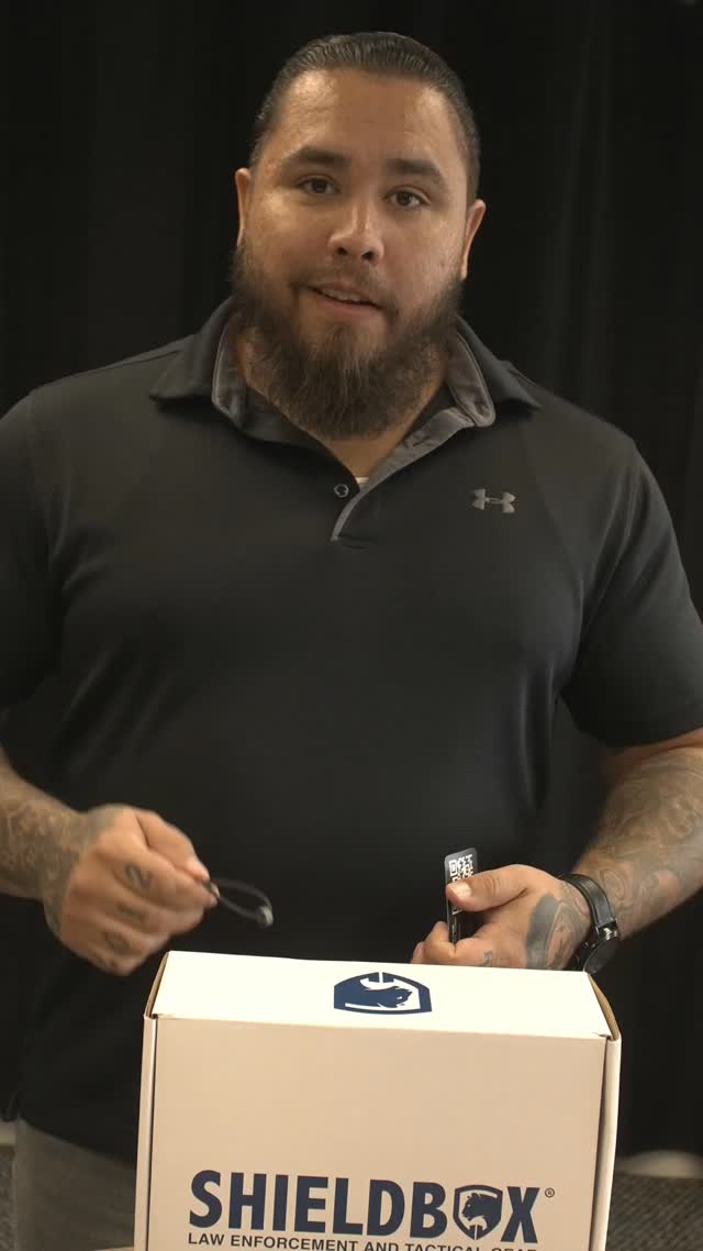 This month’s box included the Safeway Wedge—a compact but powerful tool every first responder should have in their kit.
✔️lightweight and low-profile
✔️designed for rapid door control and entry assistance
✔️trusted by professionals when seconds matter
#SafewayWedge #ShieldBox #EverySecondCounts #OnTheJob