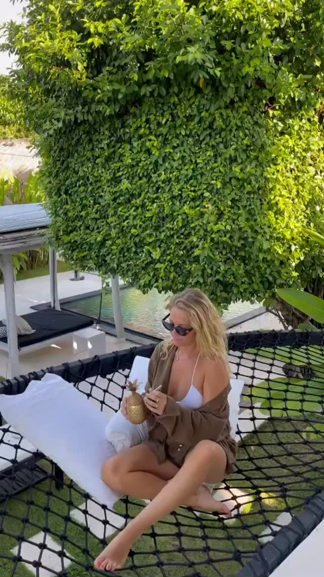 Sun, salt, and stillness-this is how Bali is meant to be felt.
Just steps away from Balangan Beach, White Palm Eco-Chic Boutique Hotel invites you into a slower, softer kind of luxury. Imagine this: a private flying hammock on your own balcony, a refreshing drink in hand, ocean air on your skin, and a saltwater pool below-naturally gentle, naturally indulgent.
Wake up barefoot, walk only 2 minutes to Balangan Beach, and let your day unfold with good food at Coco Kitchen, golden sunsets, and eco-chic comfort designed for true escape.
This isn’t just a stay. It’s a feeling.
👉 Book your White Palm escape now and experience Balangan the way it should be.
#whitepalmbali #ecochichotel #balanganbeach #balanganbali #boutiquehotelbali baliescape baliaccommodation islandvibes slowtravelbali saltwaterpool balibucketlist balilife cocokitchenbali baliresort baliromantic