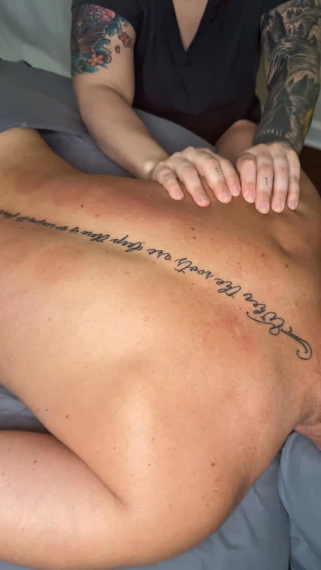 If your shoulder pain keeps coming back, there may be deeper layers involved.
Targeted work on the subscapularis can be uncomfortable — but for the right person, it can make a huge difference in mobility and pain patterns.
#TriggerPointTherapy #ShoulderPainRelief #SportsMassage #MassageTherapistTok #RoswellGA