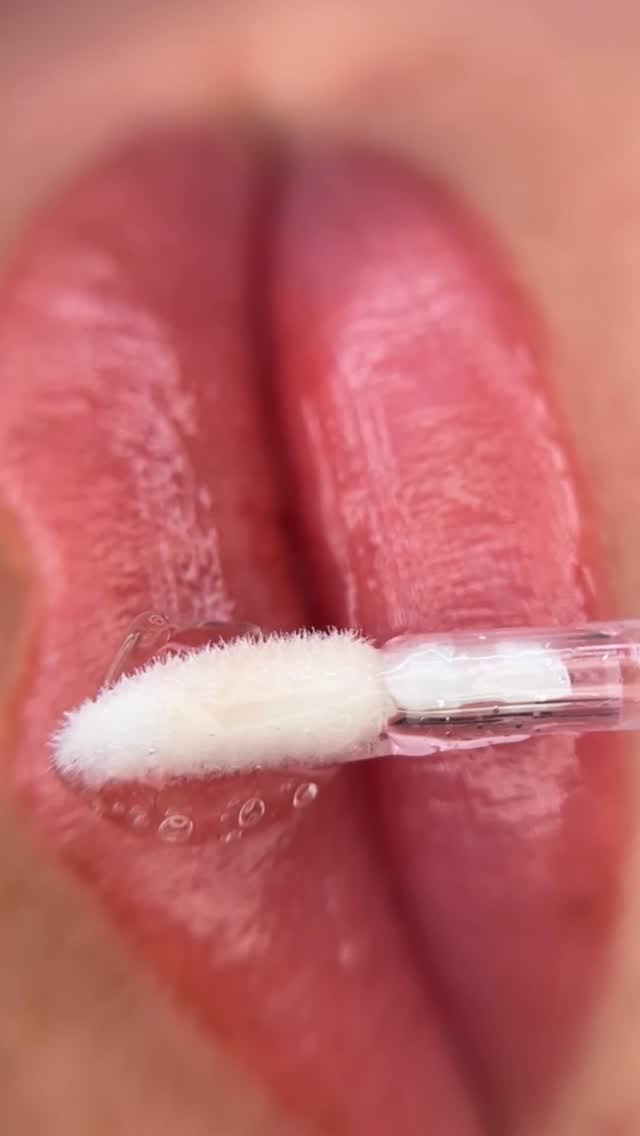 Coming to the feed soon 🤤
~ Lip Tint Tattoo
~ Completely customised colour and shape to suit each individuals wants/needs.
~ Artist: Sarah Lea
~ Lasts 2+ years
~ Anaesthetic used throughout
~ Southport, Gold Coast 📍
~ Bookings & Info:
www.sarahleabrows.com