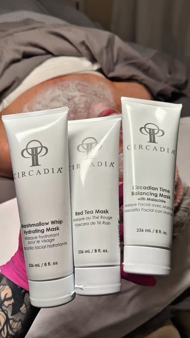 It’s easy to fall in love when your skin feels balanced, hydrated, and supported 🤍
These masks are chosen intentionally — calming inflammation, restoring the skin barrier, and leaving you glowing without irritation.
No cookie-cutter facials here. Every session is customized to your skin.
✨ Limited availability this week