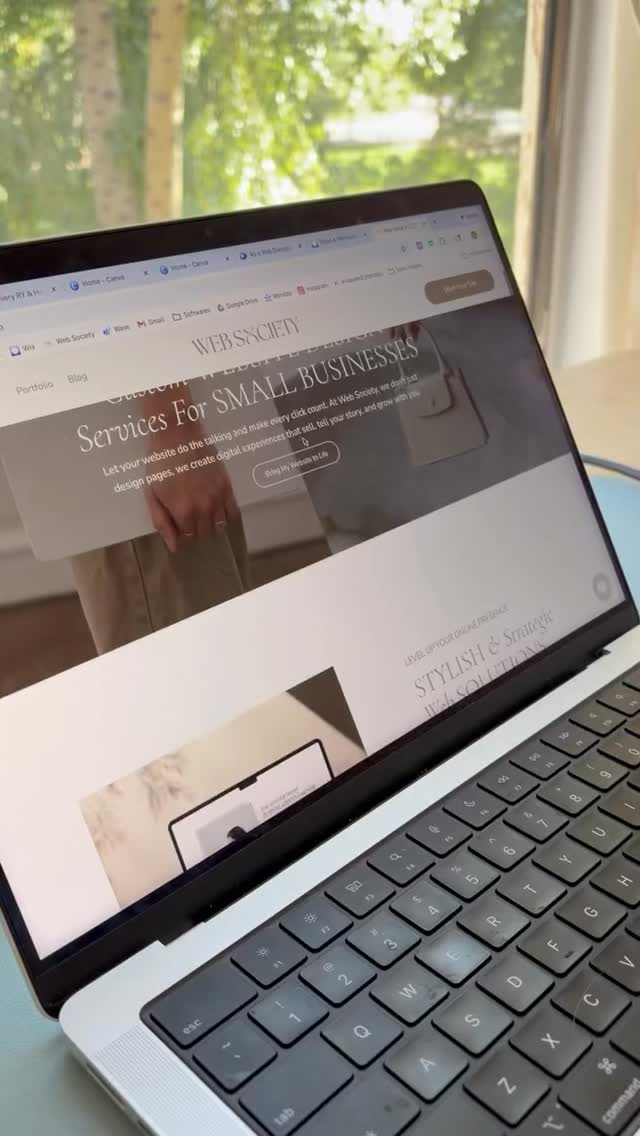 From concepts to clean layouts, copywriting, client calls, and lots of coffee, come spend a productive day with me (and my pup) as a web designer ☀️☕️
Here for all of your website needs. DM me to learn more 💻
#webdesignlife #dayinthelife #behindthescenes
#wixdesigner #creativebusiness
#designstudio #entrepreneurlife