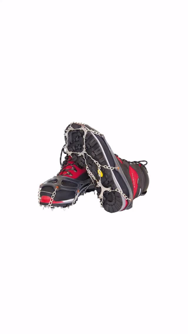 Ob im Forst, bei der Baumpflege oder auf der Baustelle: Auf den Schuh kommt es an.
Pfanner-Schuhe geben dir Halt auf rutschigem und unebenem Terrain und schützen dort, wo es zählt. Für noch mehr Sicherheit gibt es passende Gamaschen sowie Schuhschneeketten für Arbeiten auf Schnee und Eis.
Robust gebaut, gemacht für lange Einsätze bei jedem Wetter.
Ein Schuh, auf den du dich verlassen kannst. 👷♂️🌲❄️