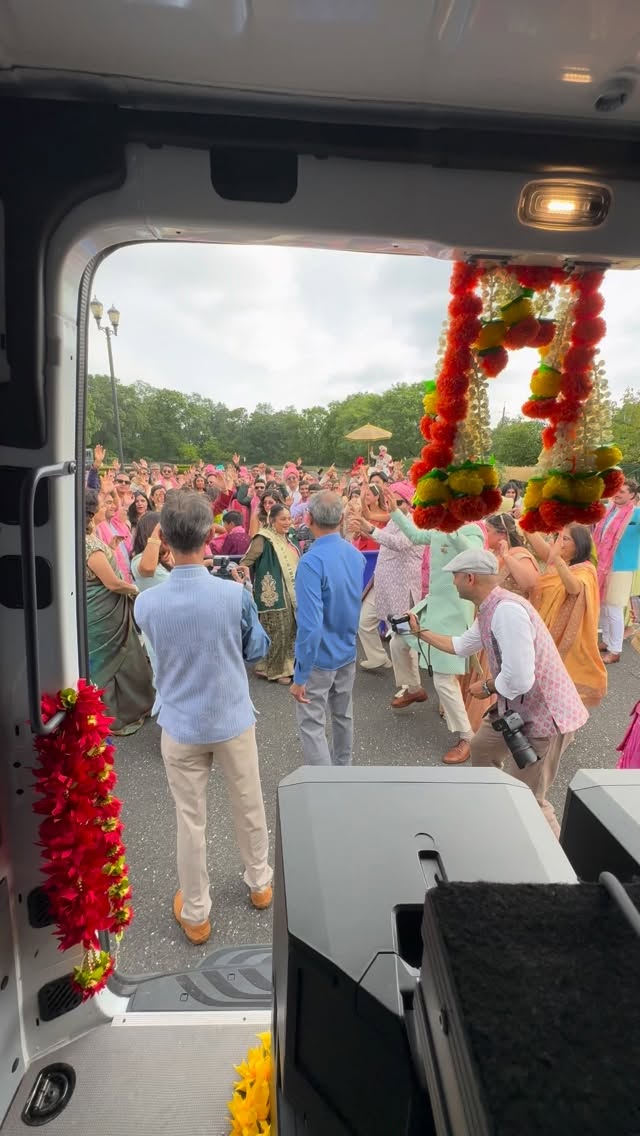 The views from the baraat-mobile never get old!
#indianweddingdj #indianweddingdjnj #bollywooddj #destinationweddingdj