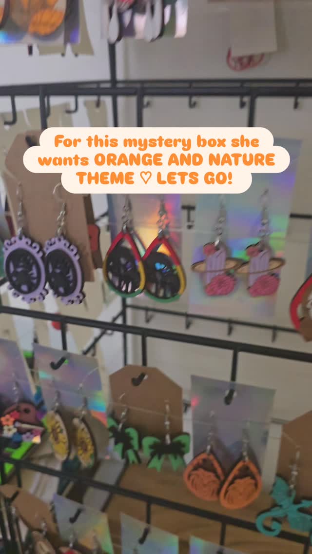 Mystery box magic ✨
This one was made for someone who asked for orange + nature vibes!!
Two surprise pairs, hand-picked just for them—and I love how this combo turned out.
Drop your clues and let me curate something special for you 🧡
#MysteryEarrings #MysteryBoxMagic #CuratedWithLove #HandpickedForYou #NatureInspiredJewelry