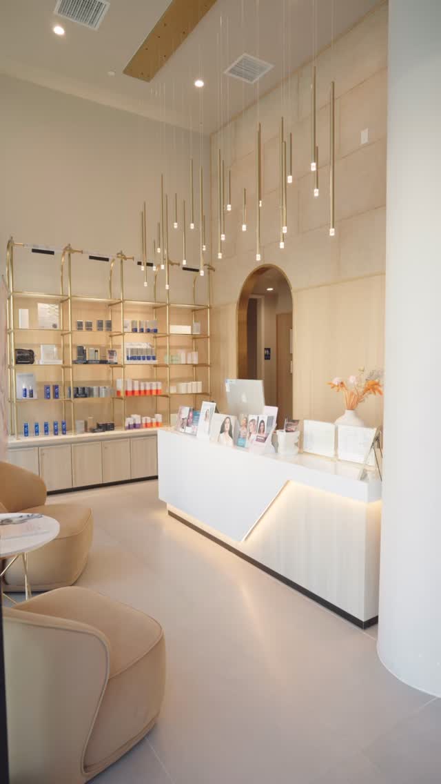 Stop scrolling. Elevate your glow. ✨
This is not just a facial—it’s The Art of Hungarian Luxury. We blend the potent Rare Mineral Essence of Omorovicza with Le Mon’s signature Bespoke Application to redefine your contours.
Our advanced protocol goes beyond standard massage: We target specific vectors of laxity using hungarian lifting facial massage, finishing with Cryo-Therapy for an immediate sculpting and pore-perfecting effect.
💎 Experience the ultimate fusion of healing energy and technical precision.
Ready for skin that is truly refined? Tap the link in bio to book your journey.
🌟 Happy Hours (Wed-Thus) with Airi 5% off for all facials (excludes express hydrafacial)
#bayareafacial #luxuryfacial #omorovicza #medicalspa #lemonspamtv
