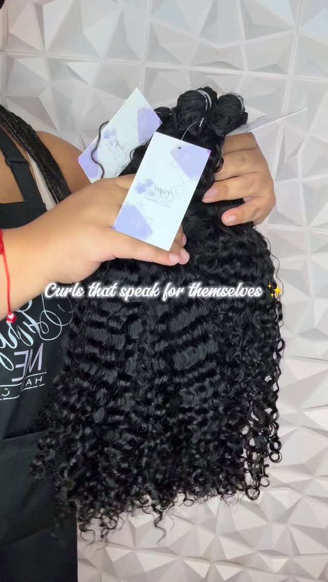 POV:
Your curls just stole the spotlight 💁🏽♀️
Main character curls, zero effort, all shine 😍 ✨Restock Alert! ✨ Our popular Burmese bundles are BACK on Jan 15! Don’t wait—grab yours before they’re gone! 💖 #BurmeseBundles #Restock #ForgetMeNotHairCo BurmeseCurls #LuxuryHair #CurlsThatPop HairInso