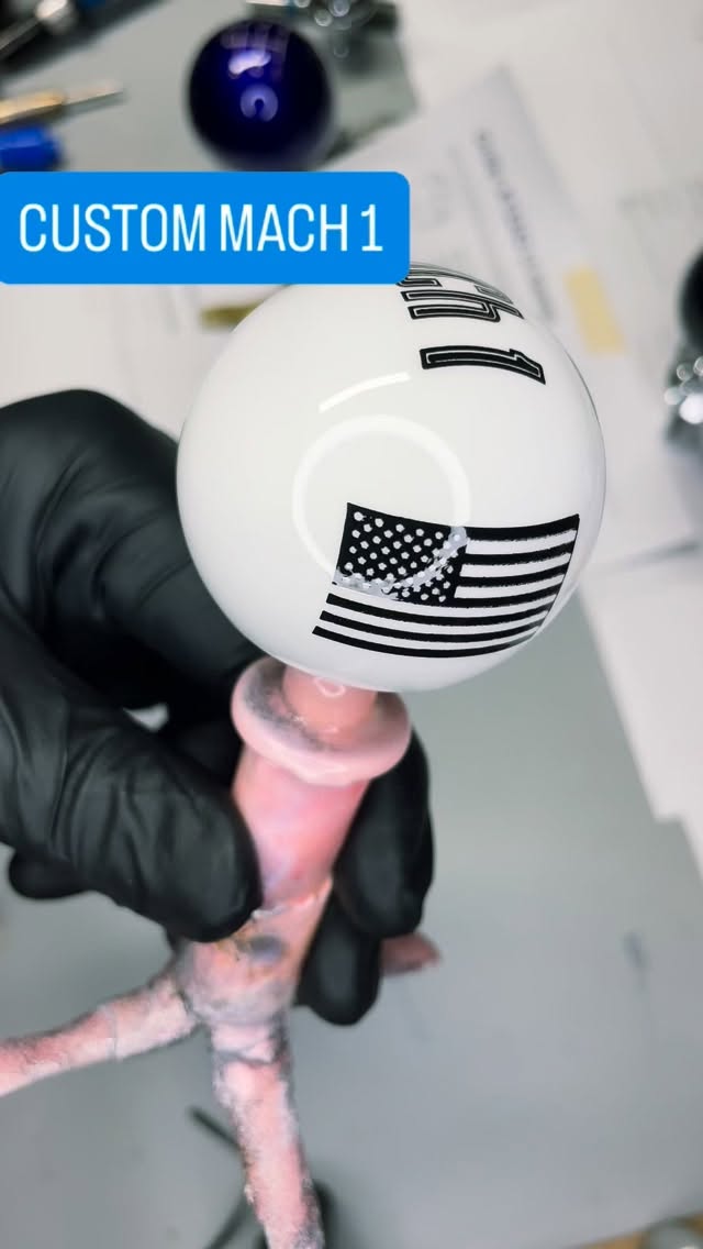 Great unit for MACH 1. Pure white with black engraving I think is the best color combo. Would you run this in your car?
#shiftknob #wmgarage #custom #shifter #whitemadness