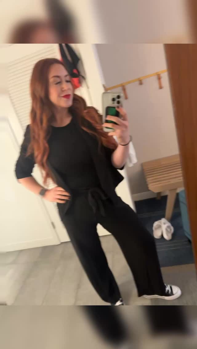 Day 1. Styling Bootcamp.
Tuesday was a fantastic day of learning, growing, and sharpening our skills.
I’m so honored to be in a room with these incredible humans.
#levelheadedhairdesign #kenraprofessional