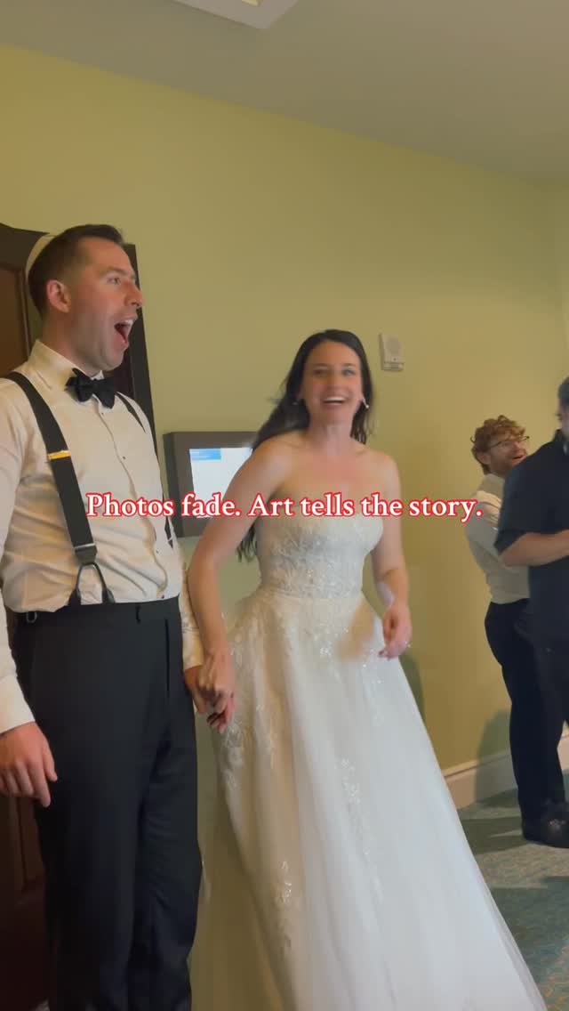 Let the artwork tell the story! #weddingday #weddingpainting