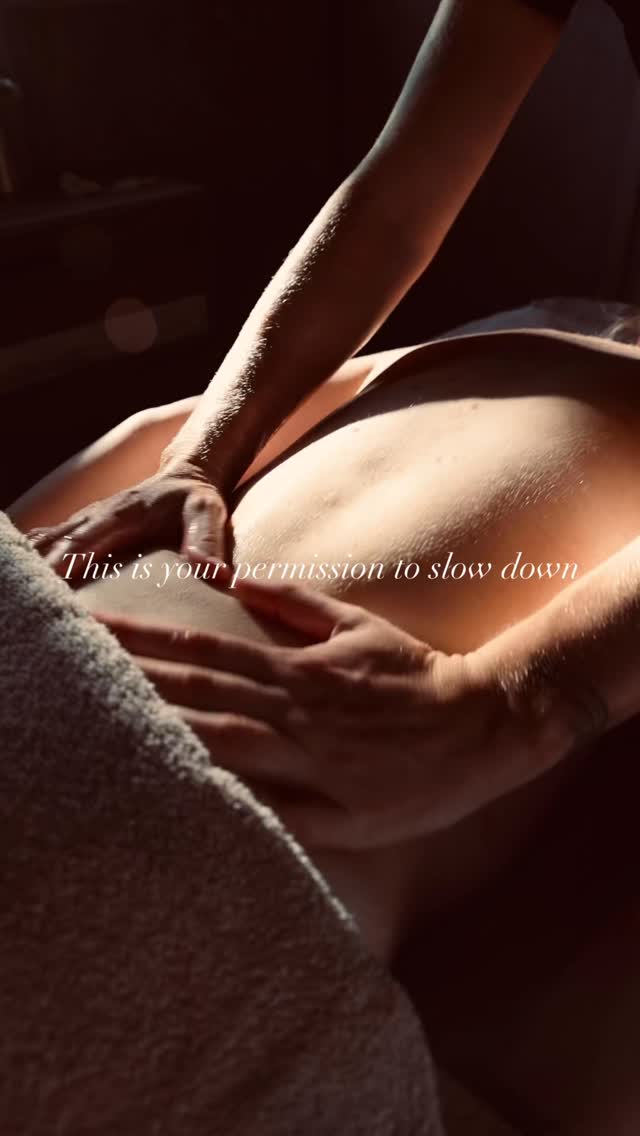 Less doing.
More listening.
Your body has been asking for care —
this is where you respond.
Intentional massage to help you slow down, regulate and come back to yourself.
Featuring therapist and Reflect Mobile Spa owner, Brittany. Every movement you see is designed to calm the nervous system, ease held tension, and gently guide the body out of constant “go mode.” There’s no rushing, no forcing — just steady, grounding touch that allows you to soften and let go.
📍 Agnes Water & Byron Bay
🤍 Mobile & in-studio appointments
📲 Book now — your body will thank you
www.agneswatermobilespamassage.com
Remedial
Deep Tissue
Relaxation
Cupping
Body Gua Sha
Hot Stones
Intuitive Balinese
Spa Facials
Back Facial
Foot Soother
Body Scrub
#reflectmobilespa #visitagnes1770 #agneswater #townof1770 #massage
